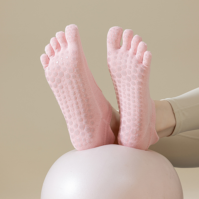 جوارب غير قابلة للانزلاق لليوغ - مراجعة Grip Sock Yoga وسعره