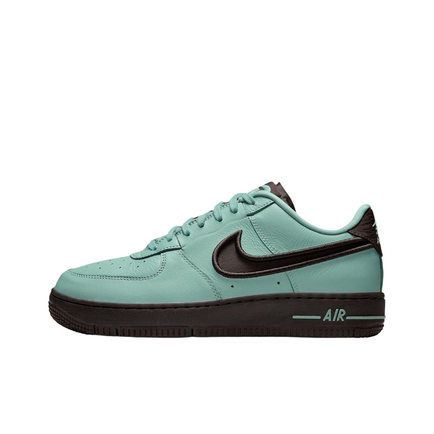 حذاء نايك إير فورس 1 مقاوم للت - مراجعة Nike Shoes Air Force 1 وسعره